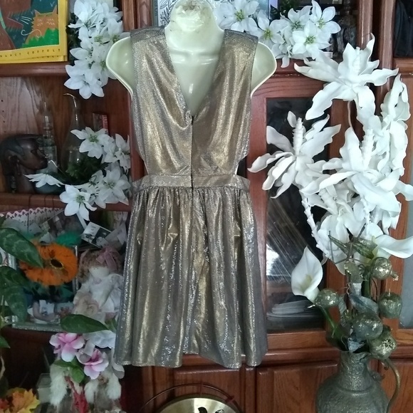 JEALOUS TOMATO GOLD/ SILVER METALLIC DRESS - Picture 3 of 4